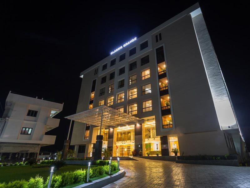 Classic Grande,A Member Of Radisson Imphal Dış mekan fotoğraf