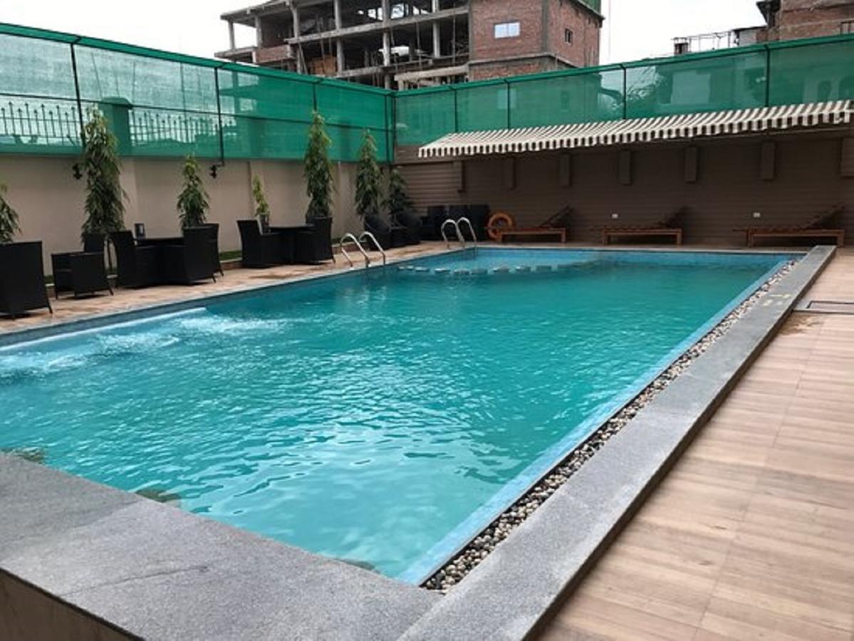 Classic Grande,A Member Of Radisson Imphal Dış mekan fotoğraf